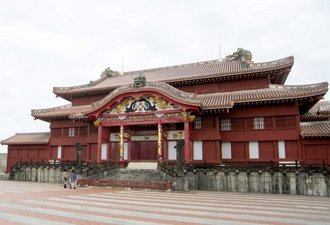 首里城の復元、26年を目標に　政府方針、防火対策を徹底 13