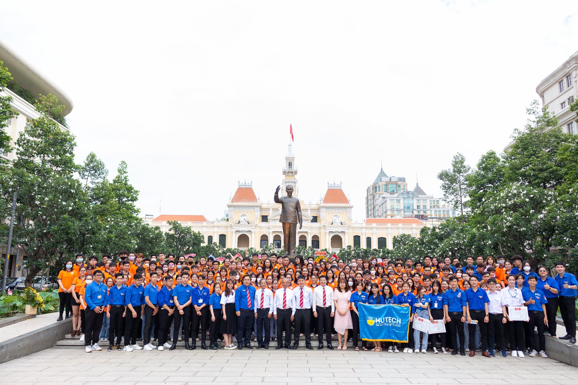 Đoàn Trường HUTECH - Hành trình về nguồn "Khát vọng cống hiến - Lẽ sống thanh niên" 8