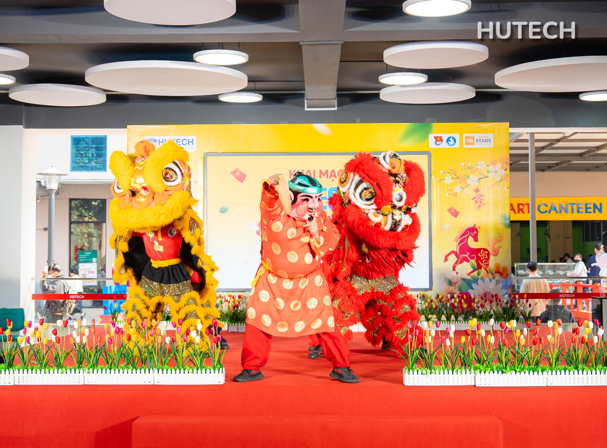 RỰC RỠ SẮC XUÂN, TRỌN VẸN NGHĨA TÌNH 43