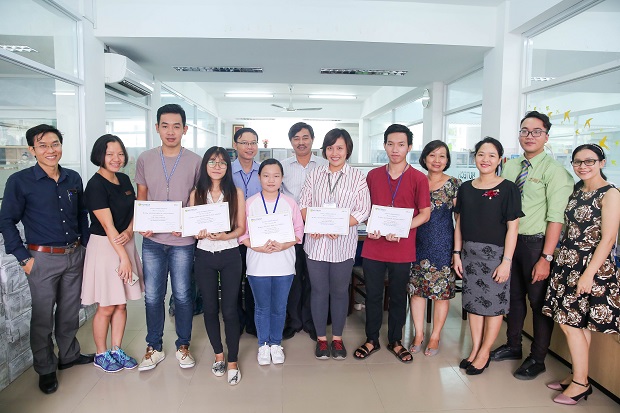 Six excellent works won the English writing contest "My first day at HUTECH" 10