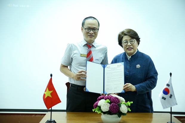 HUTECH and Sangmyung University (Korea) sign Memorandum of Understanding 8