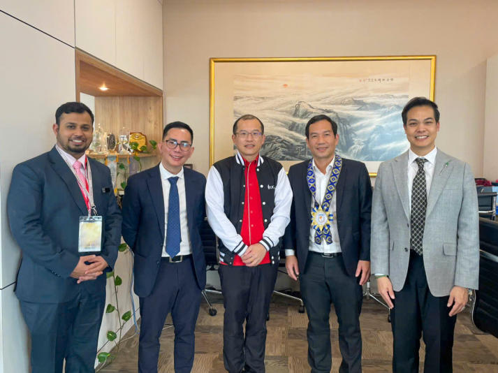 HUTECH advances academic collaboration through national and international research conferences 45