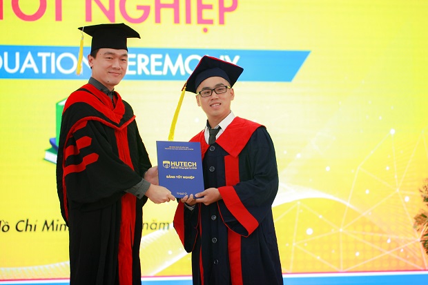New HUTECH Graduates receive University Degrees in September 2019 88