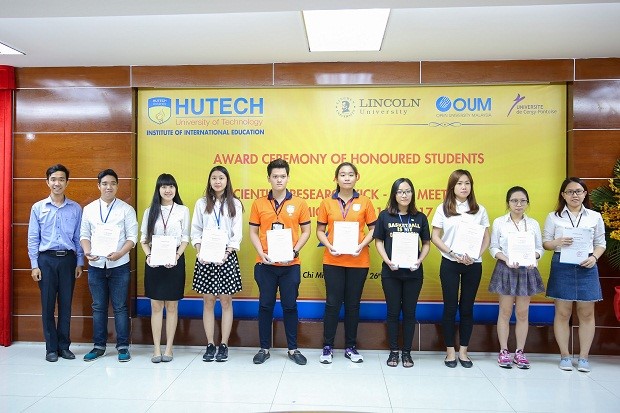 HUTECH Institute of International Education awards honored students and launches Scientific research 85