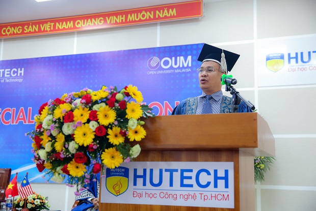 OUM and HUTECH organize special convocation for MBA and BBA programs at HUTECH 50