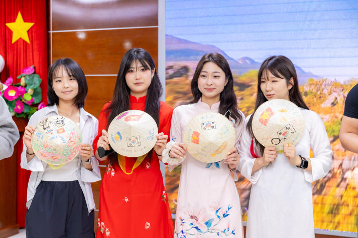 Internationalization Highlights at HUTECH from June to August 2026: Learning, Connecting, and Creating Impact Across Borders 73