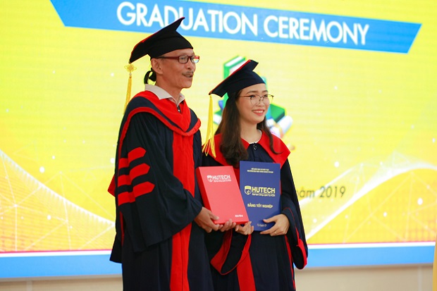 New HUTECH Graduates receive University Degrees in September 2019 96