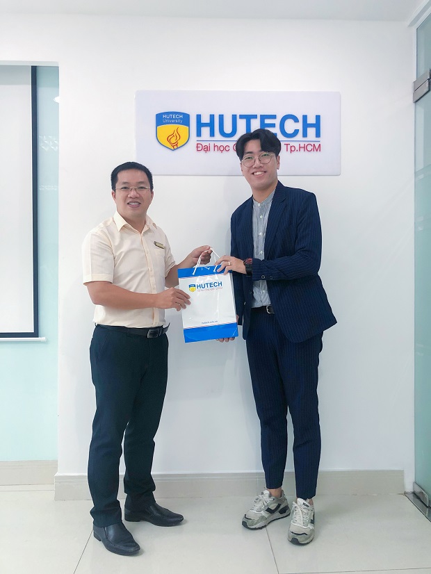 HUTECH welcomes Korea International Cooperation Agency’s volunteer 37