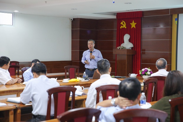 Quality Assurance presentation by Ho Chi Minh City Vietnam National University specialist at HUTECH 19