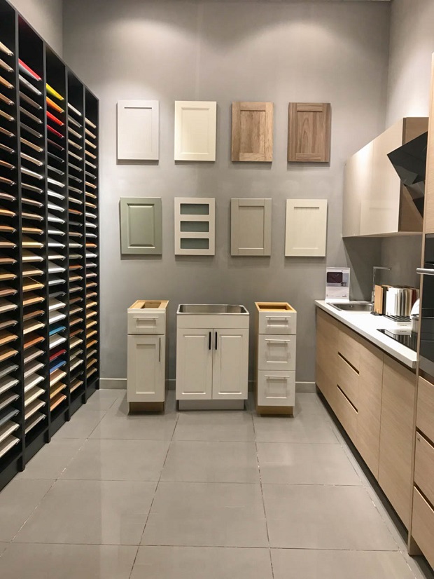 Hutech Faculty of Architecture and Arts Lecturers visited An Cuong wood working factory 36