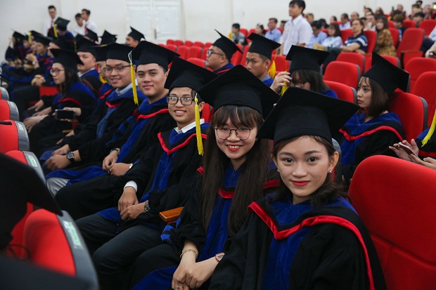 Lincoln University and HUTECH organized graduation ceremony at HUTECH ...