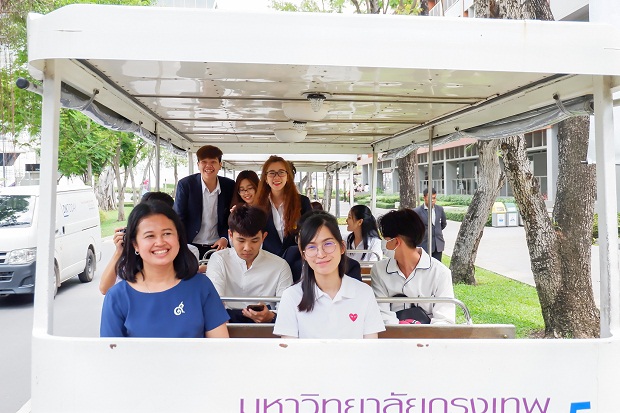 HIIE STUDENTS EXPERIENCE THAI EDUCATION IN BANGKOK UNIVERSITY 55