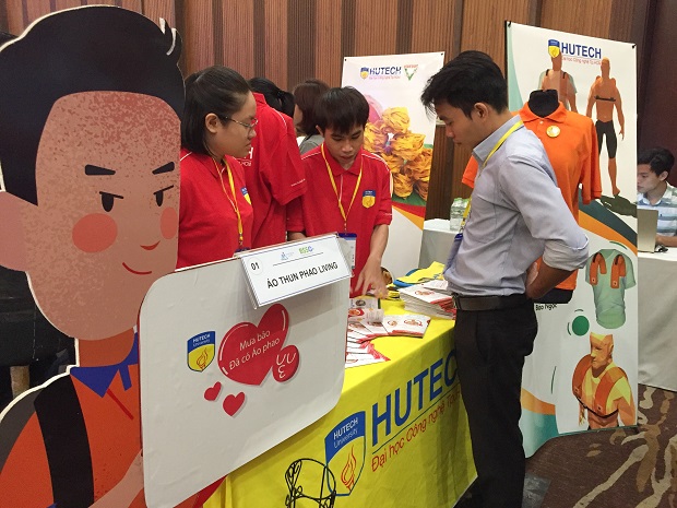 Start-up projects of HUTECH students making big impressions at STUDENT DAY 52
