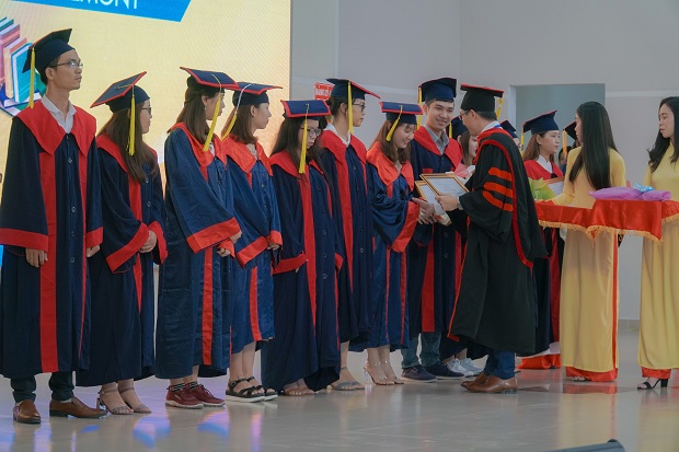 New HUTECH Graduates receive University Degrees in September 2019 ...
