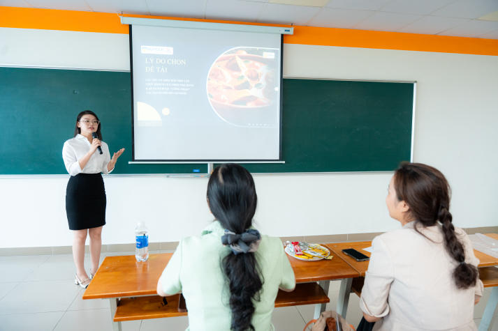 HUTECH advances academic collaboration through national and international research conferences 131