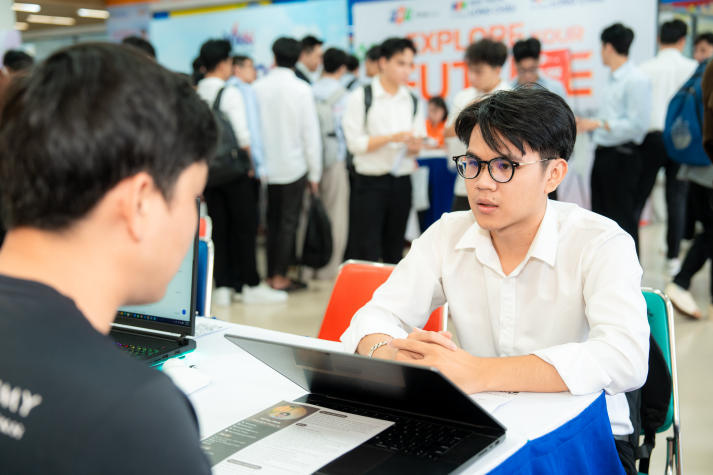 HUTECH IT OPEN DAY 2026 and HUTECH JOB FAIR 2026: Connecting students with nearly 10,000 career opportunities 21