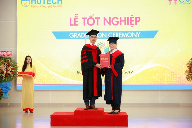 New HUTECH Graduates receive University Degrees in September 2019 81