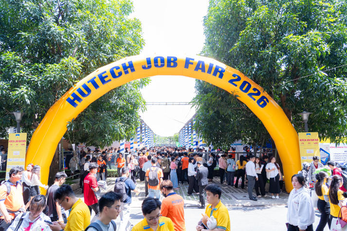 HUTECH IT OPEN DAY 2026 and HUTECH JOB FAIR 2026: Connecting students with nearly 10,000 career opportunities 14