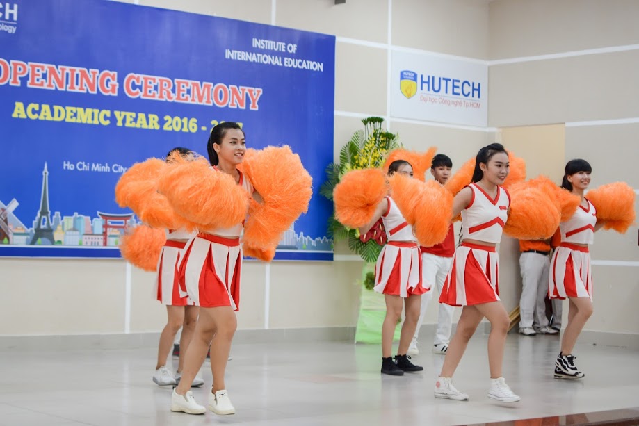 HUTECH Institute of International Education Opening Ceremony for the Academic Year 2016 - 2017 360