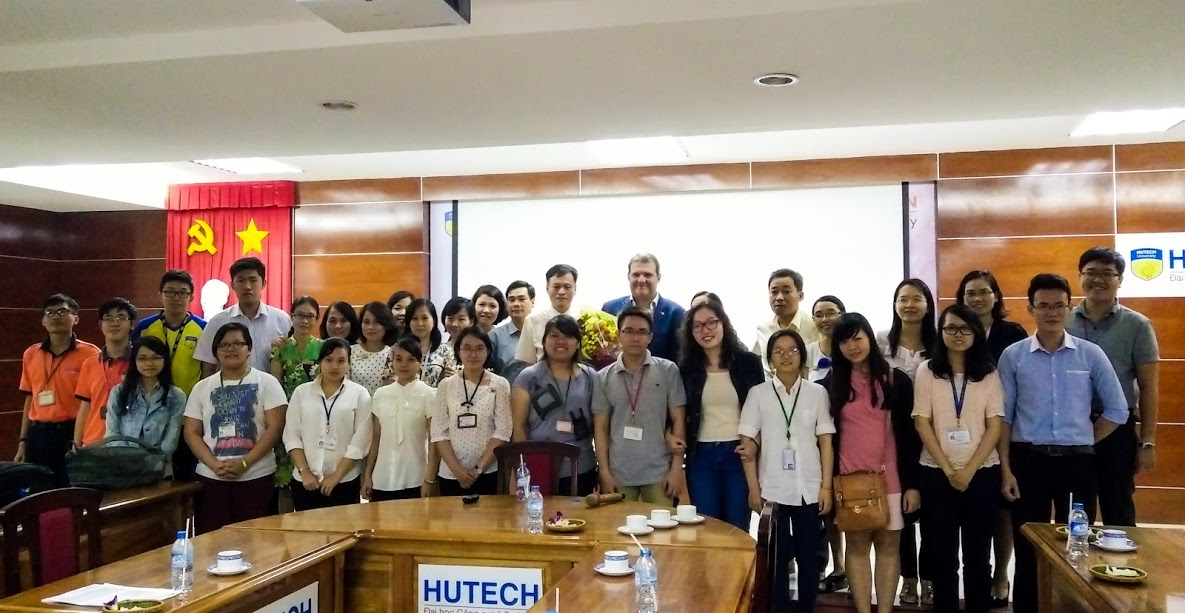 STEM Lecture at HUTECH 36