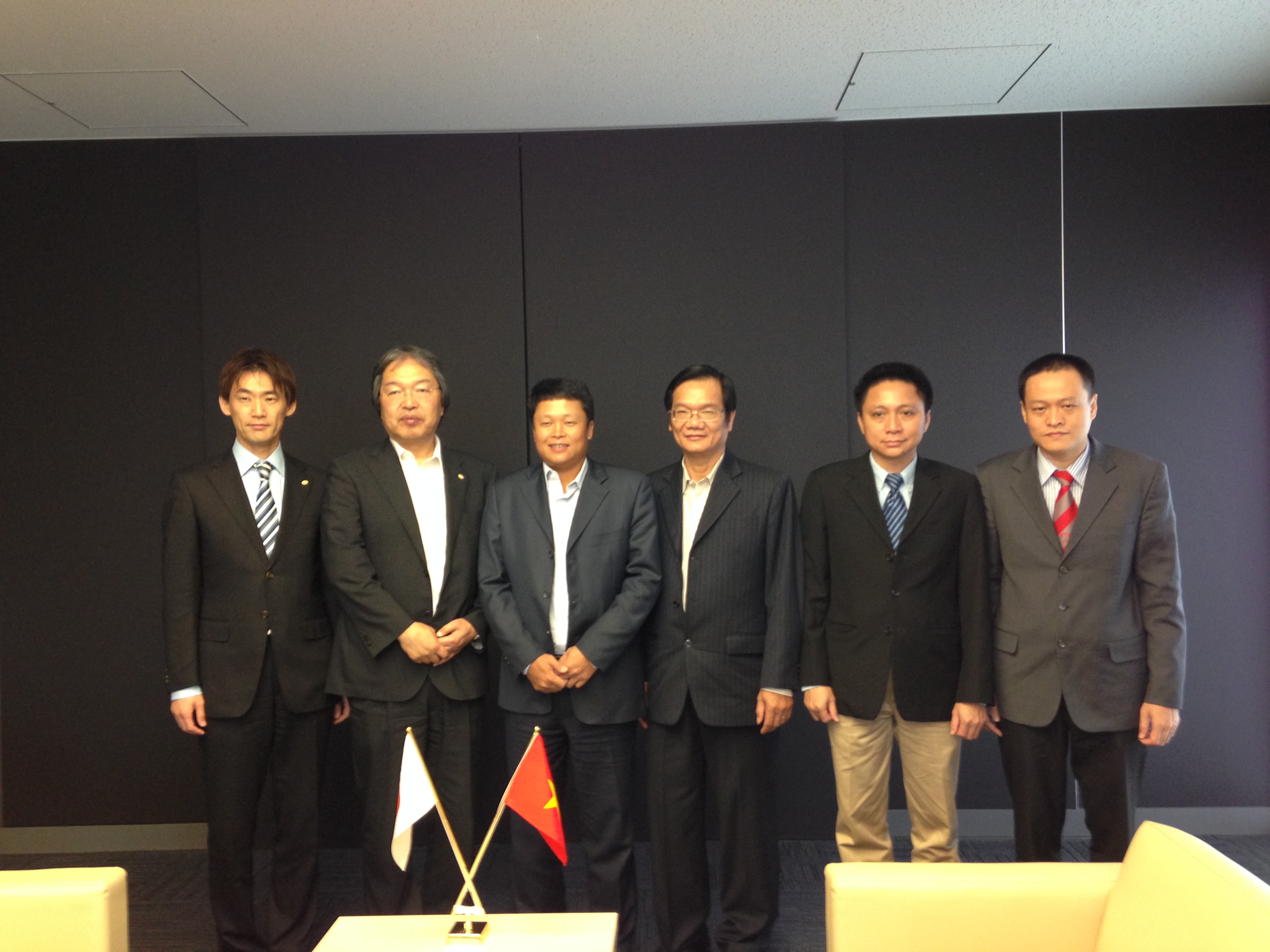 HUTECH Representatives to Visit Japanese Institutions 22