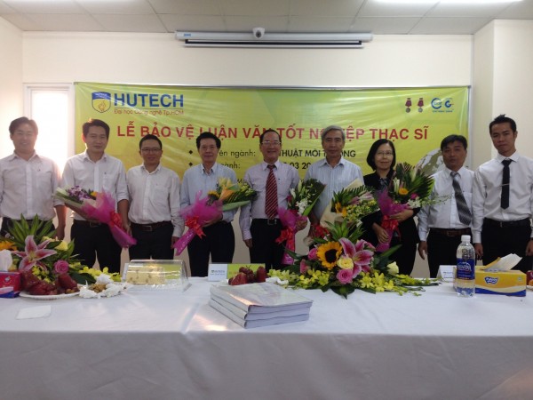 HUTECH tổ chức bảo vệ luận văn Thạc sĩ chuyên ngành Công nghệ thông tin, Quản trị kinh doanh và Kỹ t 11