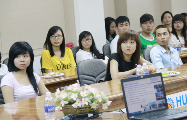 HUTECH khai giảng các chương trình đào tạo quốc tế của Đại học Lincoln (Hoa Kỳ) và OUM (Malaysia)  11