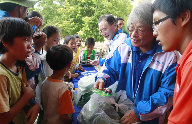 Sôi nổi ngày hội thiếu nhi tại mặt trận Mùa hè xanh huyện Bình Tân, tỉnh Vĩnh Long 11