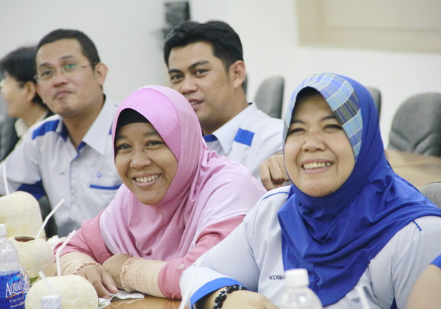 Open University Malaysia (OUM) Delegation visits HUTECH 21