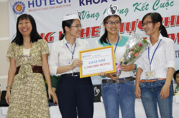 Sôi nổi cuộc thi “Lắng nghe thực phẩm lên tiếng 2012” 24