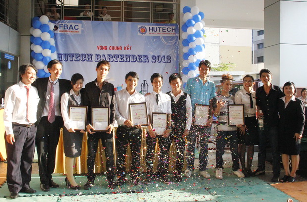 Sôi nổi và hào hứng với cuộc thi HUTECH BARTENDER 2012 18
