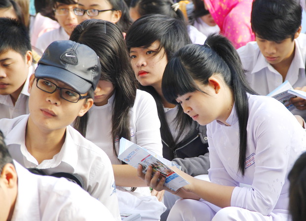 Có nên đem cuốn Atlat bị sai vào phòng thi? 10