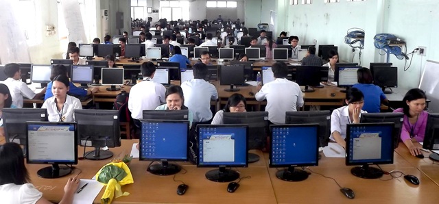 Khởi tranh cuộc thi "Ánh sáng thời đại" tại HUTECH 6