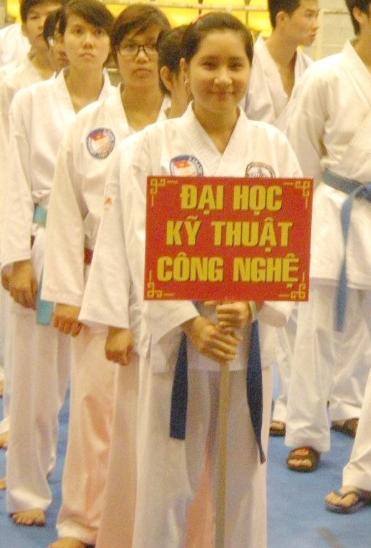 Sinh viên HUTECH giành Huy chương Đồng tại giải Karatedo vô địch TP.HCM mở rộng 2012 13