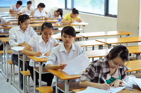 Hơn 600.000 thí sinh thi môn đầu tiên 10