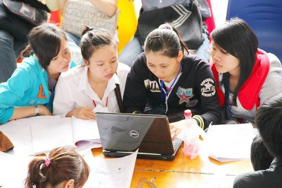 HUTECH’s website continuously ranks first among web ranking of universities and colleges in Vietnam 8