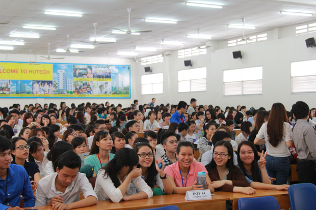 Khoa KT-TC-NH cập nhật chế độ kế toán mới TT200 cho sinh viên Khoa 4