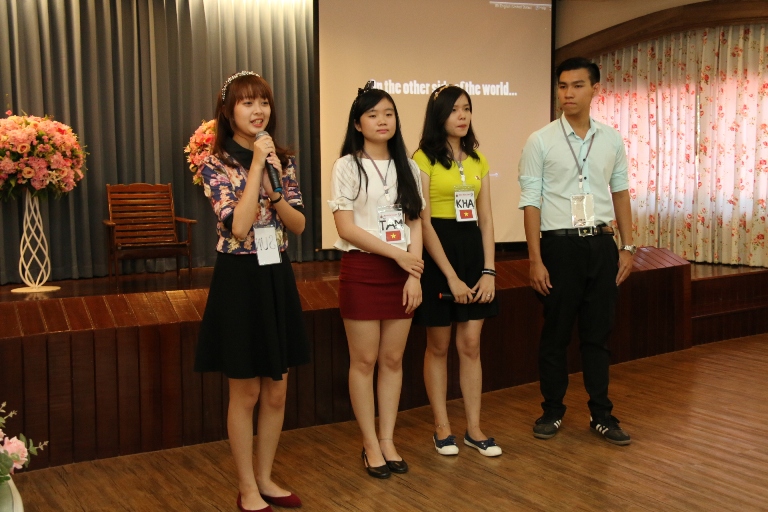 Sinh viên Quốc tế HUTECH xuất sắc đại diện Việt Nam tham gia ASIAN YOUTH CAMP 2015 8
