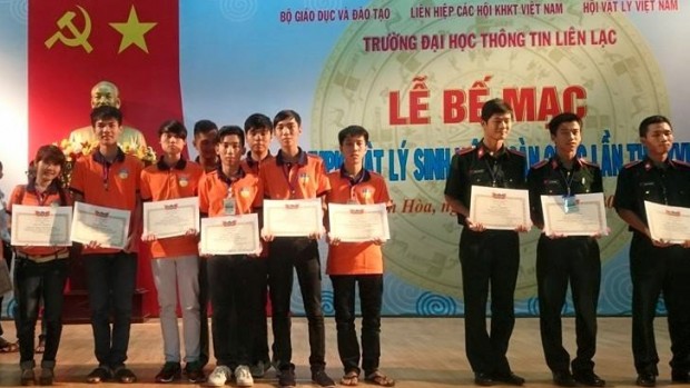  HUTECH đạt nhiều giải thưởng tại Olympic Vật lý Sinh viên toàn quốc lần thứ 18 20