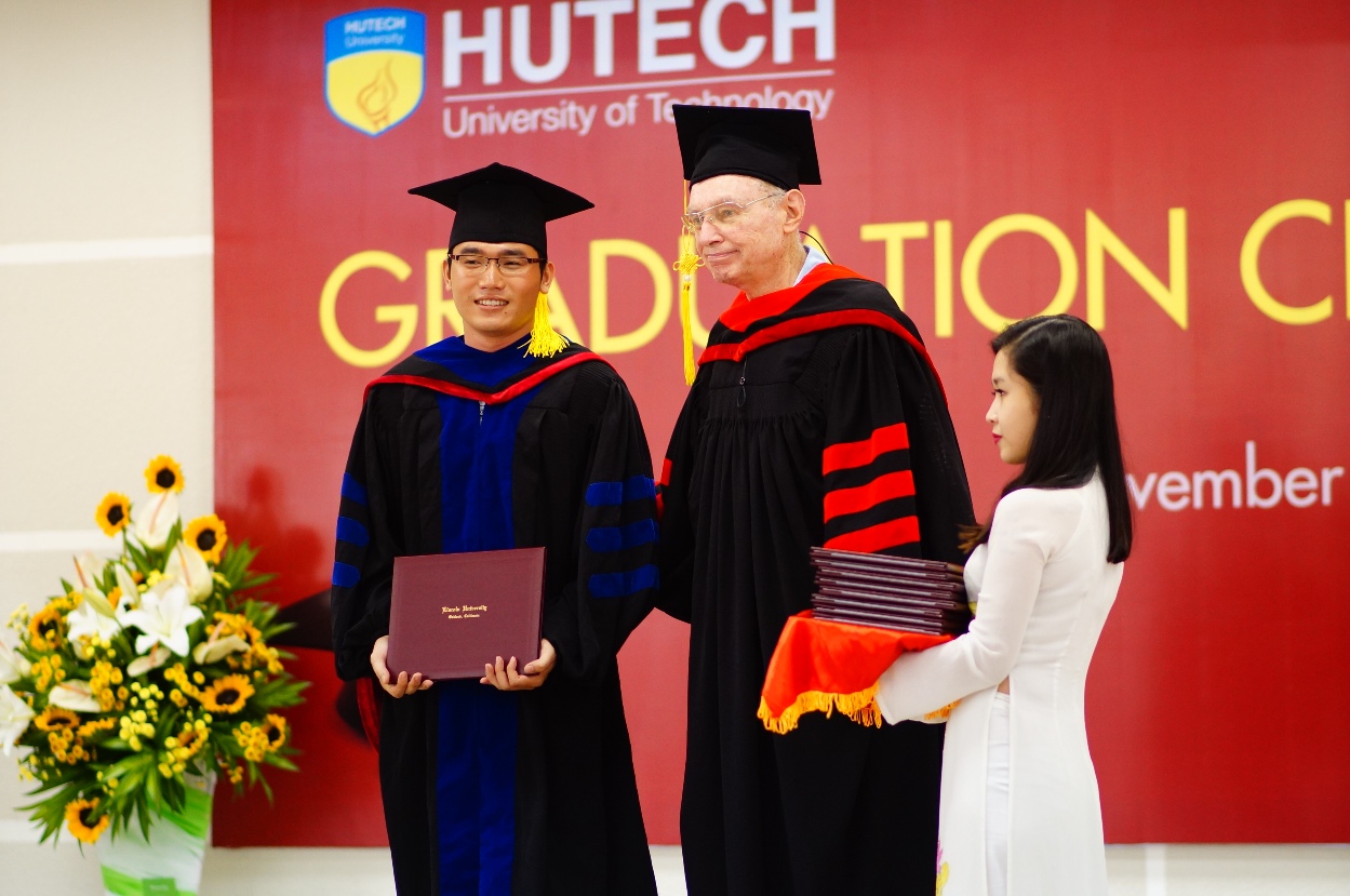 Liên thông Đại học để nhận bằng Cử nhân Hoa Kỳ ngay tại HUTECH 13