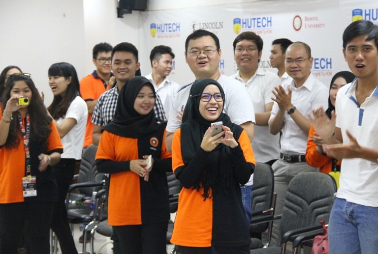 HUTECH tiếp đón đoàn Sinh viên ĐH Công nghệ Mara (UiTM - Malaysia) 33