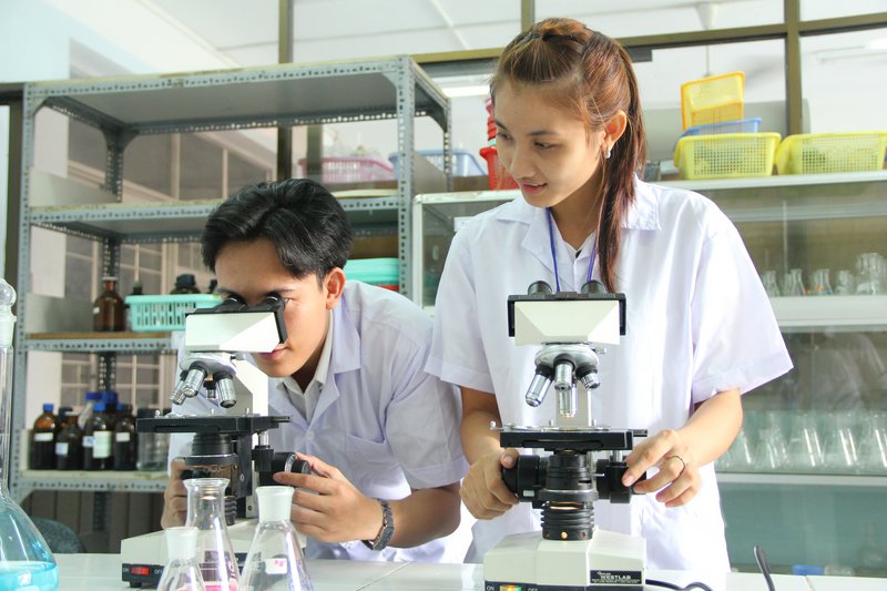 HUTECH Received Permission to Train Master’s Degree Students in Biotechnology 9