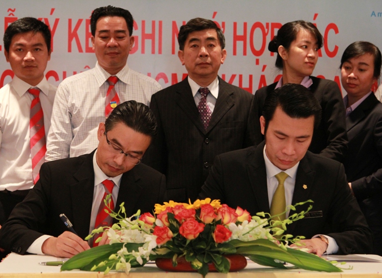 HUTECH và khách sạn Majestic ký kết thỏa thuận hợp tác trên nhiều lĩnh vực 34