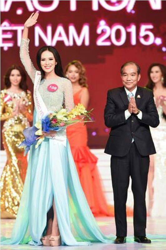 Gặp gỡ “Thí sinh được yêu thích nhất”  cuộc thi Hoa hậu hoàn vũ Việt Nam 2015 35