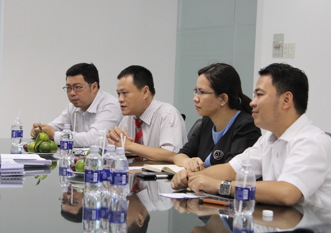 Hướng tới việc thành lập Trung tâm Tiếng Anh Malaysia – Vietnam tại HUTECH 19