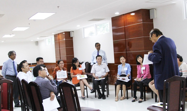 Hướng tới việc thành lập Trung tâm Tiếng Anh Malaysia – Vietnam tại HUTECH 49