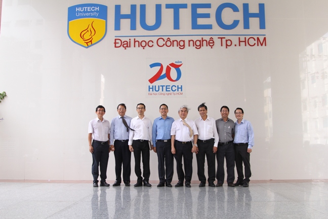 THE CONFERENCE ON HO CHI MINH AWARD AND STATE AWARD WAS HELD AT HO CHI MINH UNIVERSITY OF TECHNOLOGY 18