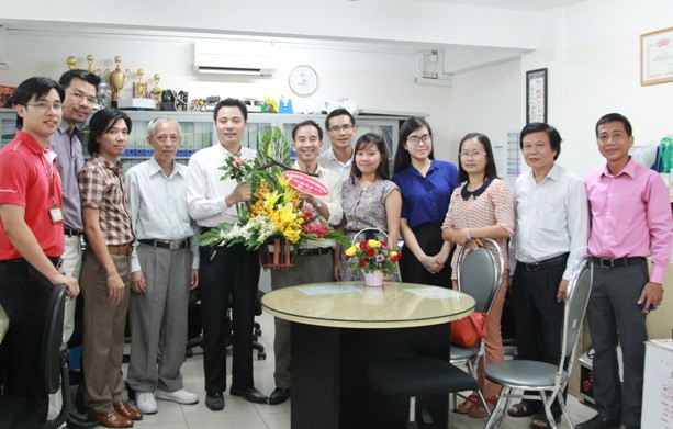 Sôi nổi chuỗi hoạt động chào mừng ngày Nhà giáo Việt Nam tại HUTECH 273