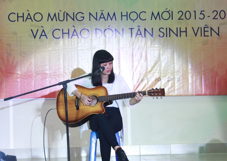 Khoa Luật chào đón tân sinh viên khóa 2015