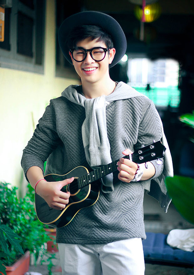 sắc màu bí ẩn HUTECH